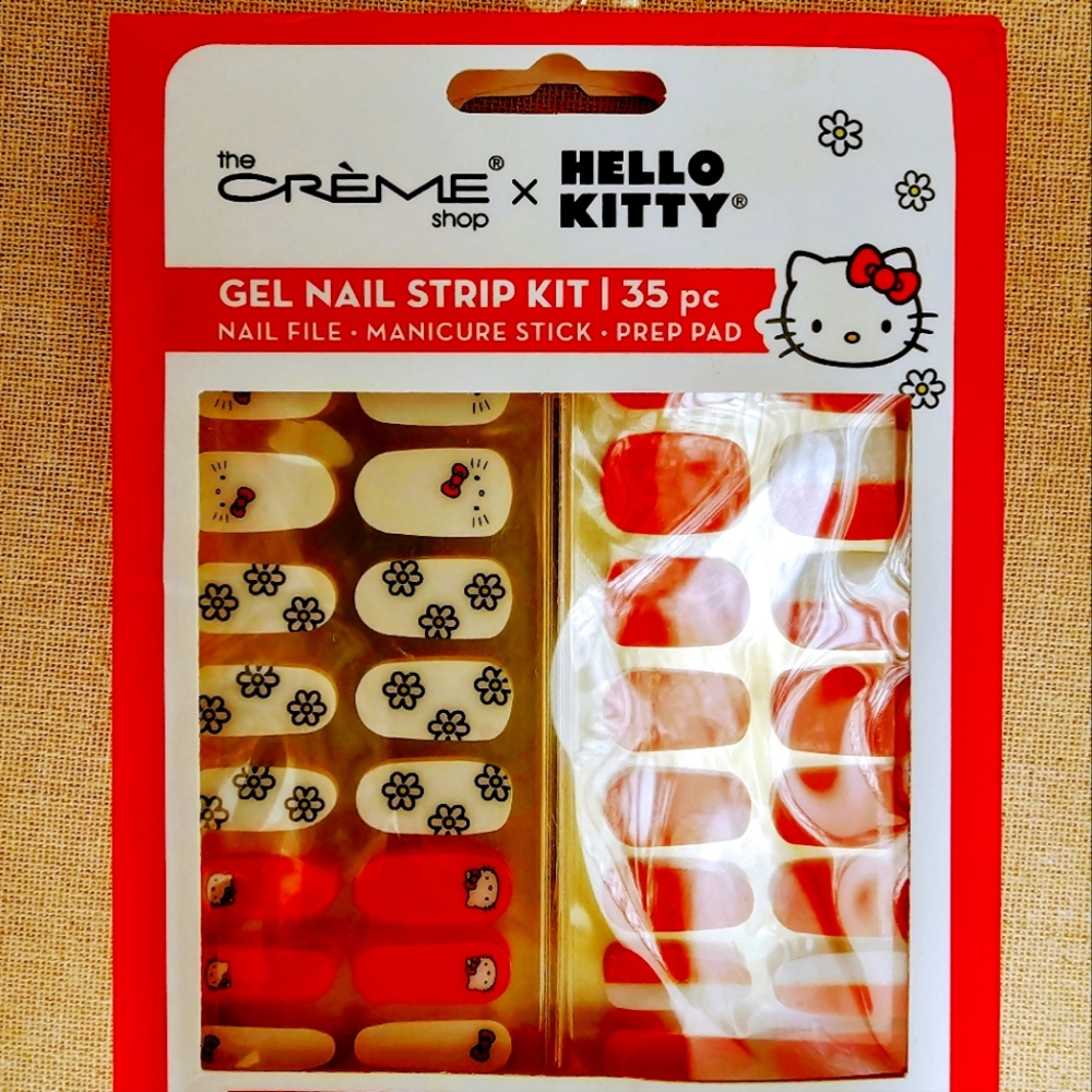 The Creme Hello Kitty Gel Nails